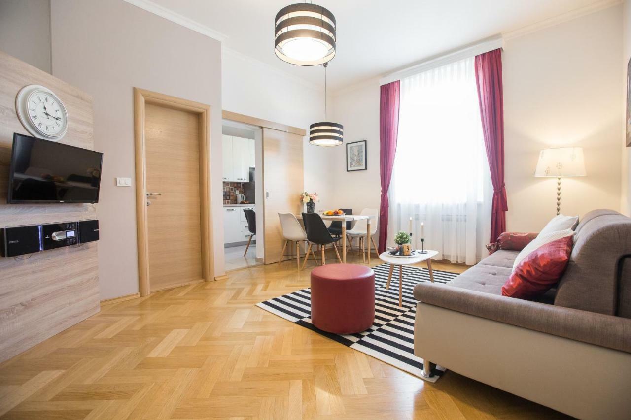 Angela Main Street Luxury Apartment Zagreb Extérieur photo