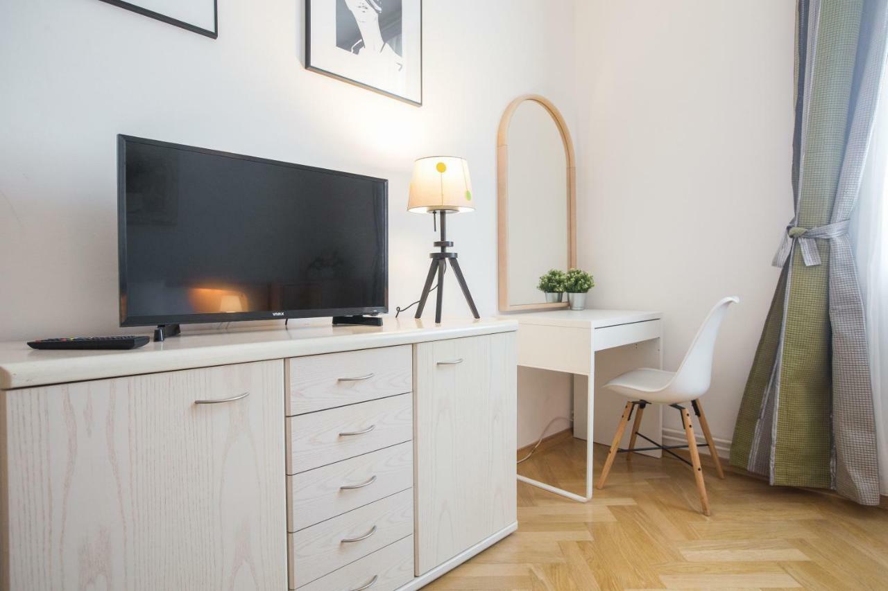 Angela Main Street Luxury Apartment Zagreb Extérieur photo
