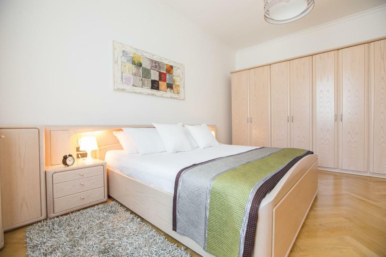 Angela Main Street Luxury Apartment Zagreb Extérieur photo